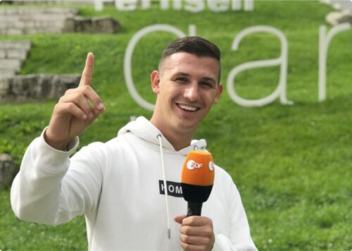 1 Litro de Coca-Cola bebido em 4,59 segundos