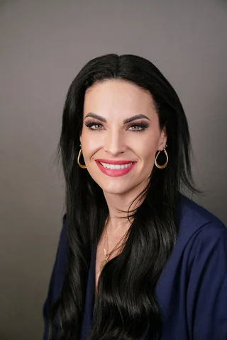 A mulher com a língua mais larga