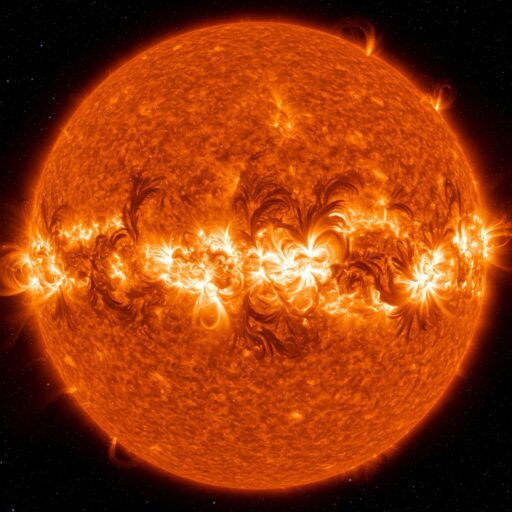 A Inversão do Campo Magnético do Sol: Impactos na terra