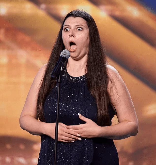 Kimberley Winter no palco do Britain’s Got Talent Kimberley Winter no palco do Britain’s Got Talent