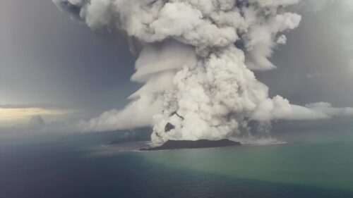 Vulcões subaquáticos: explosões invisíveis sob o mar