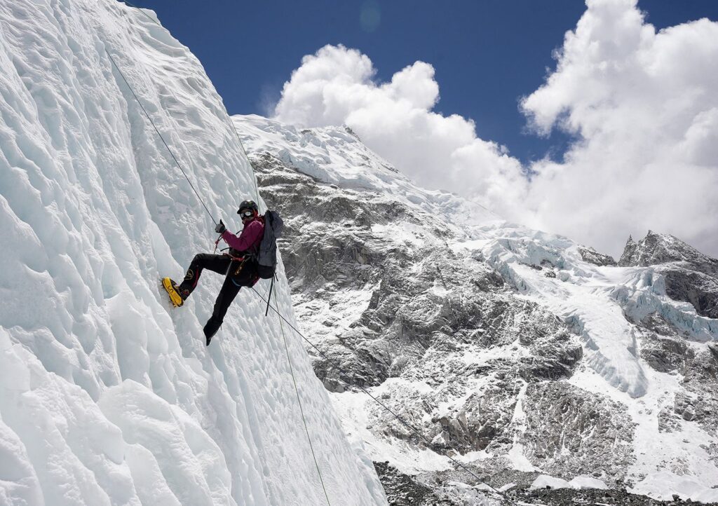 A escalada e os perigos do Monte Everest A escalada e os perigos do Monte Everest
