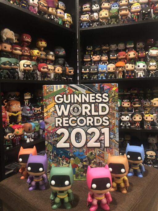Paul-Scardino-Record-holding-Funko-Pop-collection-62c4ec50906dfd8924a290154cfd49da Coleção de funkos