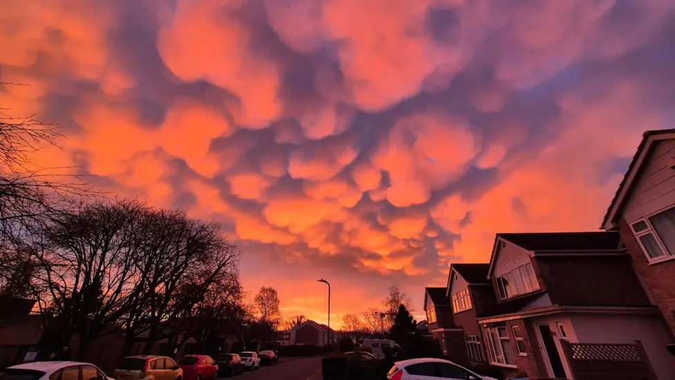 Nuvens mammatus: 5 fatos que vão te surpreender